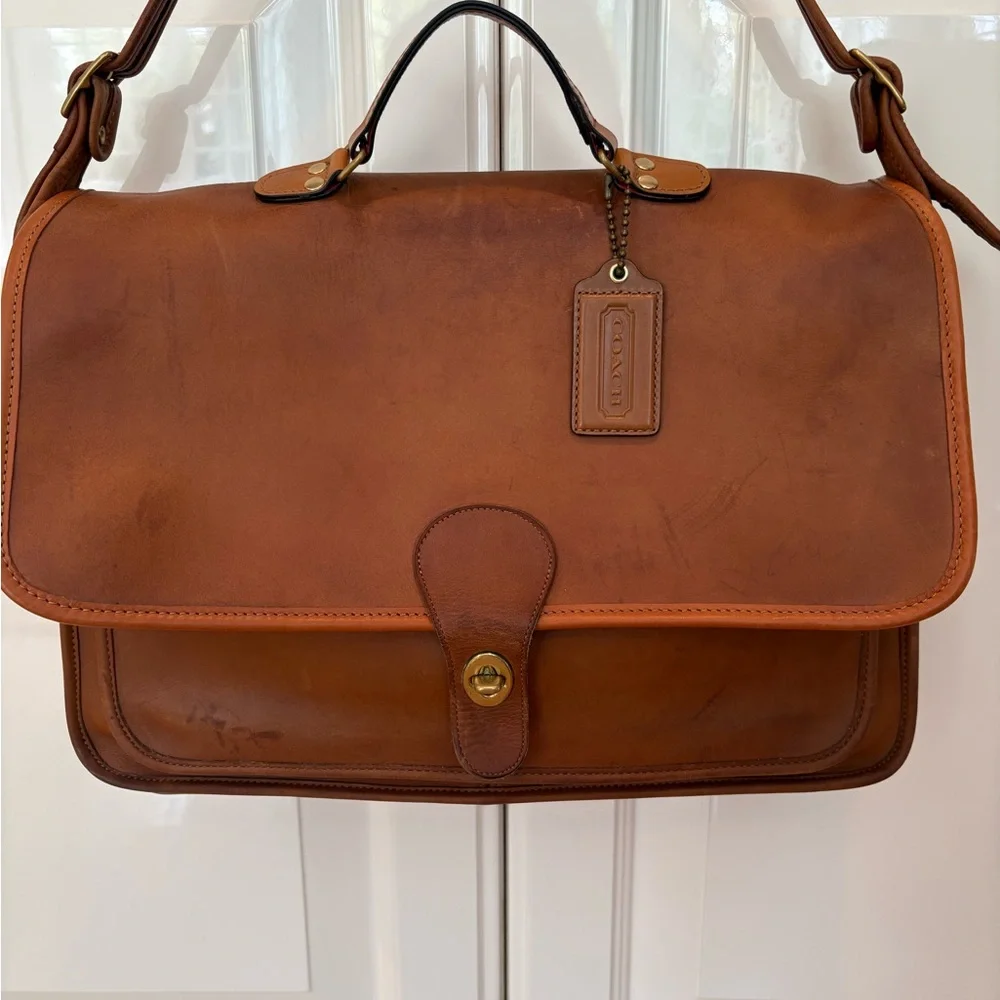 Vintage Coach Devil Wears Prada 2 Metropolitan Messenger Bag - Picture 1 of 12